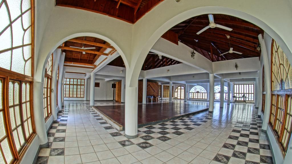 Pure Oasis Resort Νεγκρίλ Εξωτερικό φωτογραφία